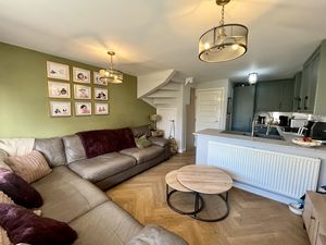 Photo 10- click for photo gallery